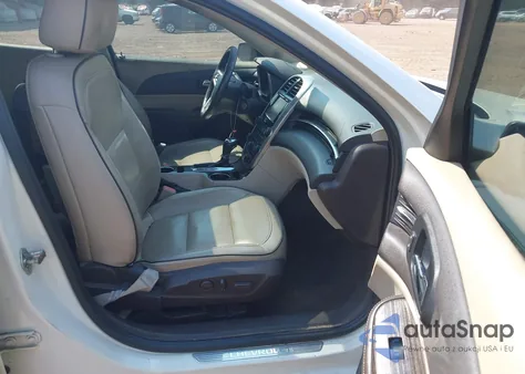 2014 Chevrolet Malibu 1Lz z USA, uszkodzony, nr VIN 1G11H5SL2EF184727